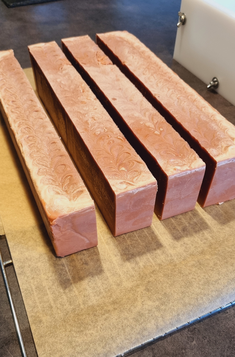 Grand Bersuyre - savon précieux au vin Fleur de Cerisier – Image 2