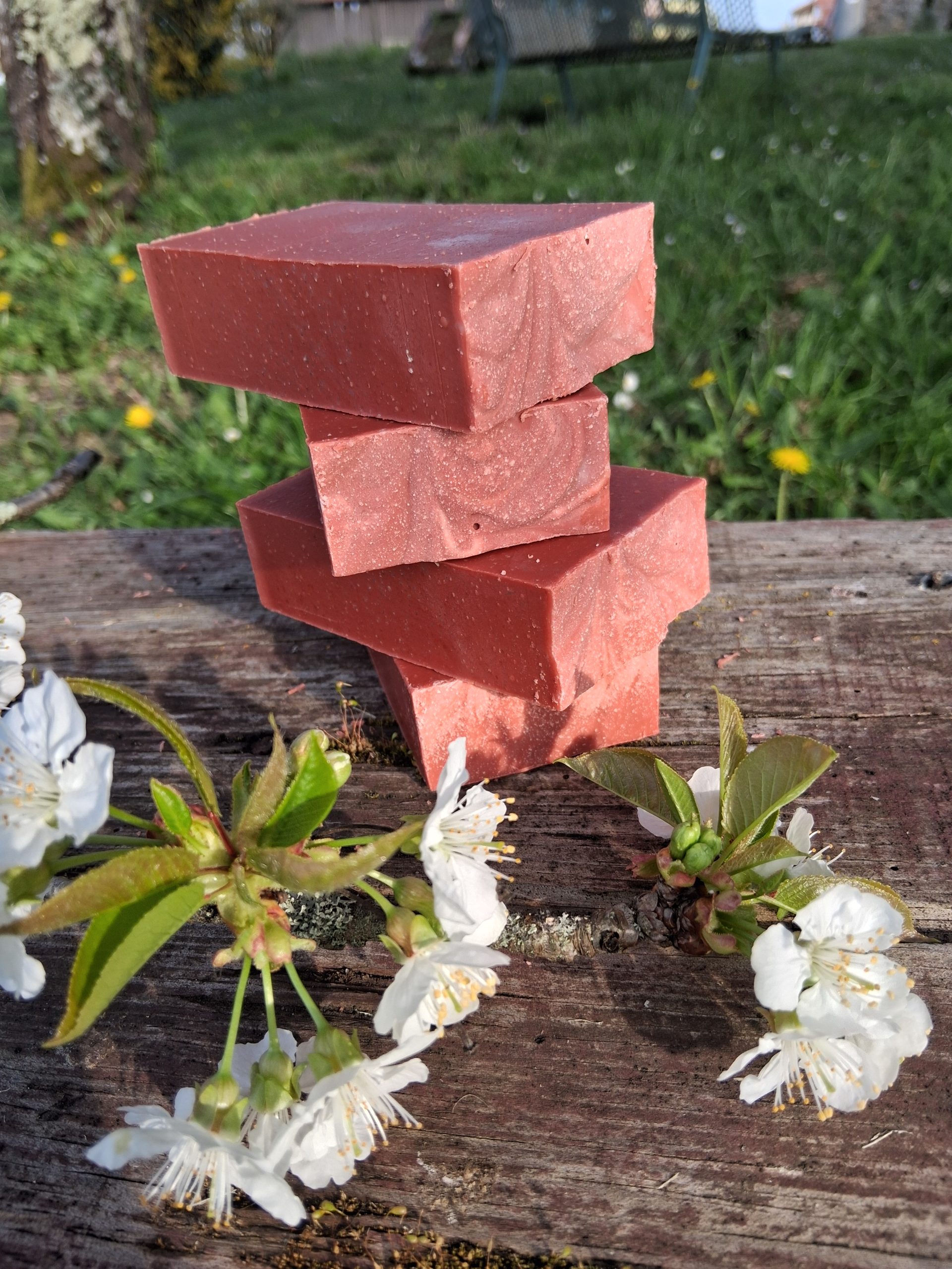 Grand Bersuyre - savon précieux au vin Fleur de Cerisier – Image 6